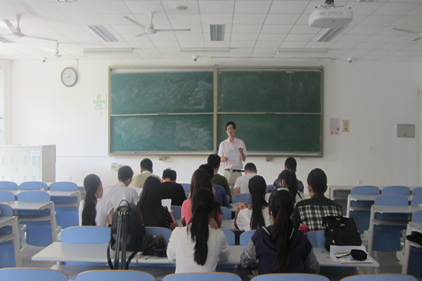 会议现场（摄影：纪娜）