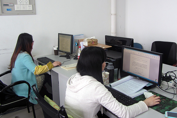 工作室科研氛围浓厚