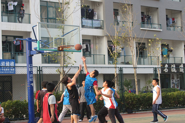 比赛中精彩镜头