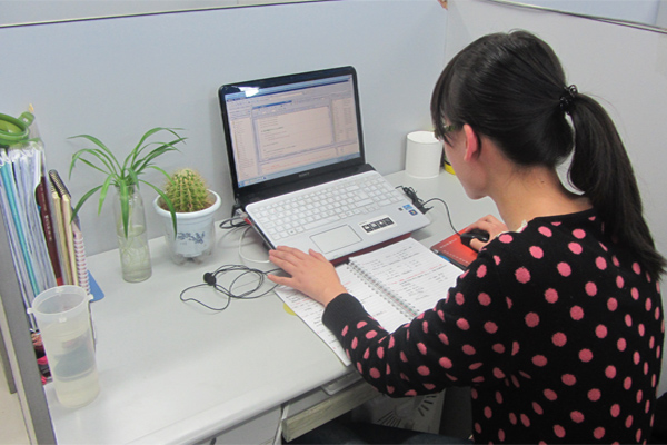 工作室科研氛围浓厚